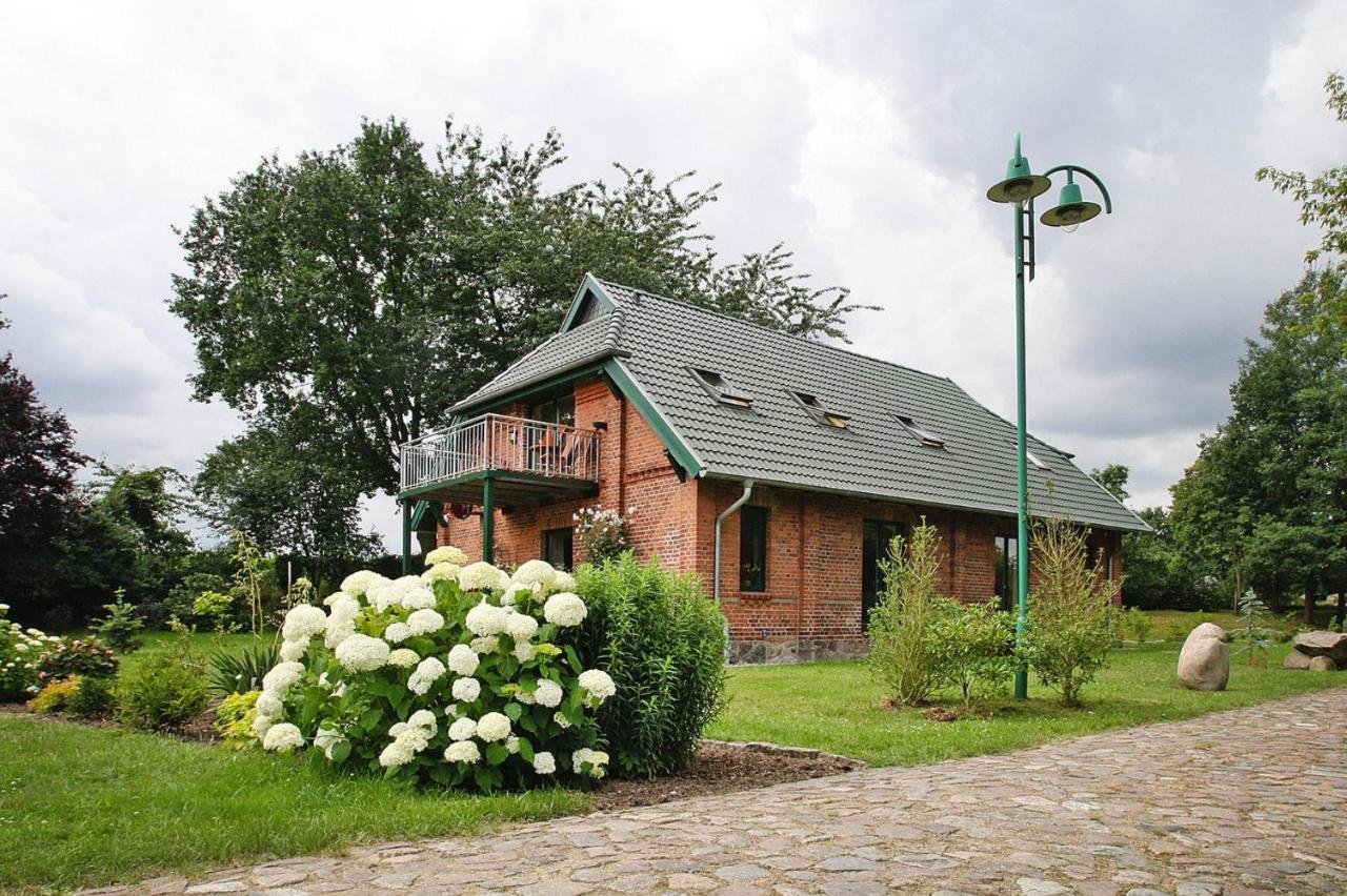 Ferienhaus Seeadler Am Duemmer See In Duemmer Dummer Exterior photo